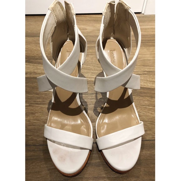 BCBGMAXAZRIA Elyse Criss Cross Heels - Size 9 - Picture 3 of 8